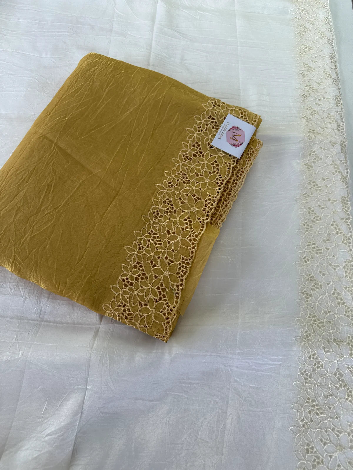 Crushed cutwork /CW050