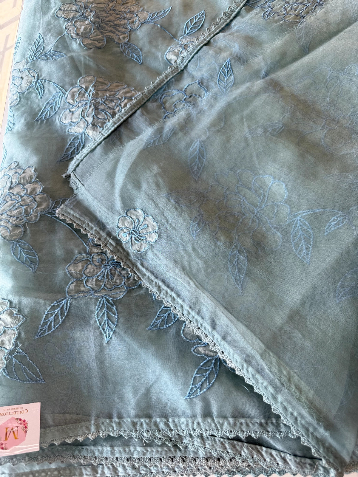 Soft Organza wit appliqué work / CW06