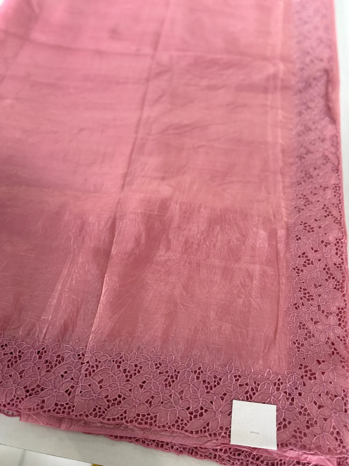 Crushed cutwork /CW050