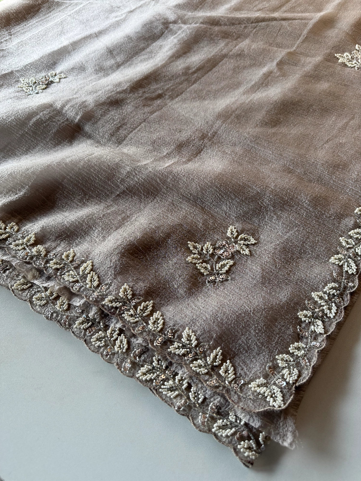 Platinum Crushed Crape / HM84