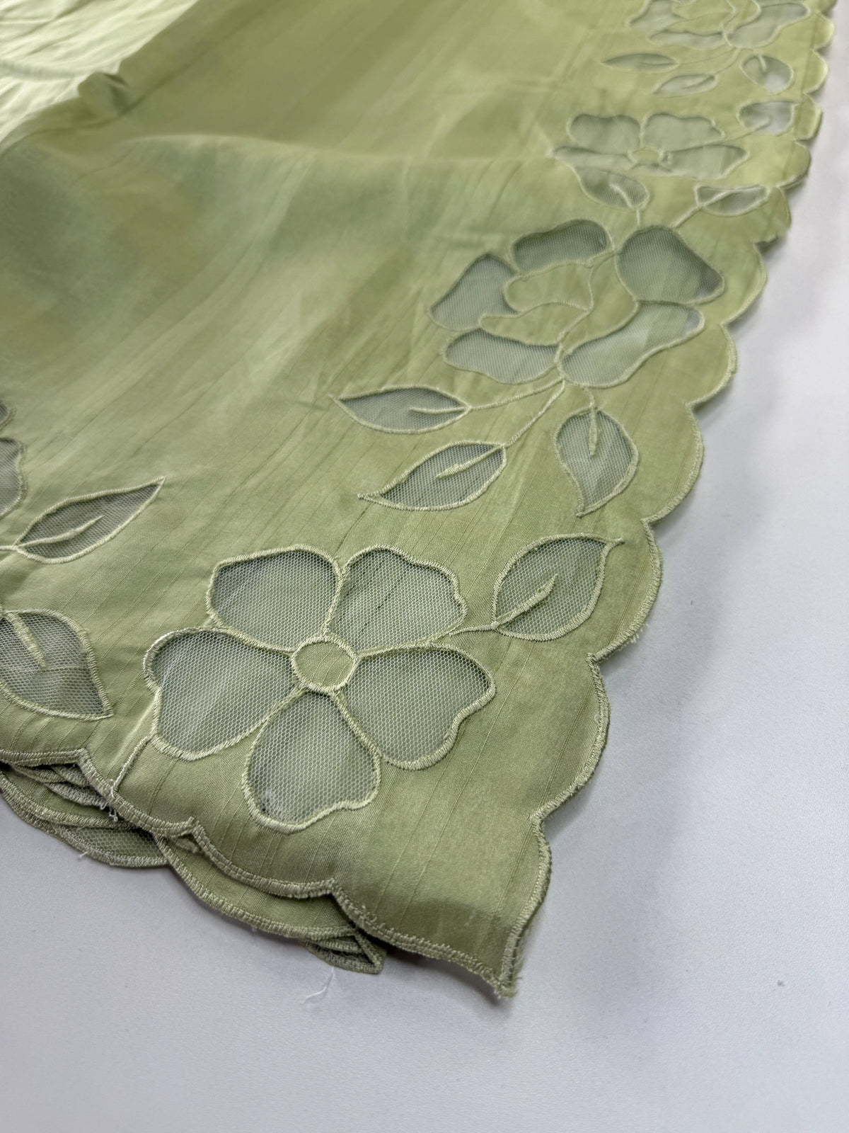 Slub Silk Saree floral appliqué / 125EFS