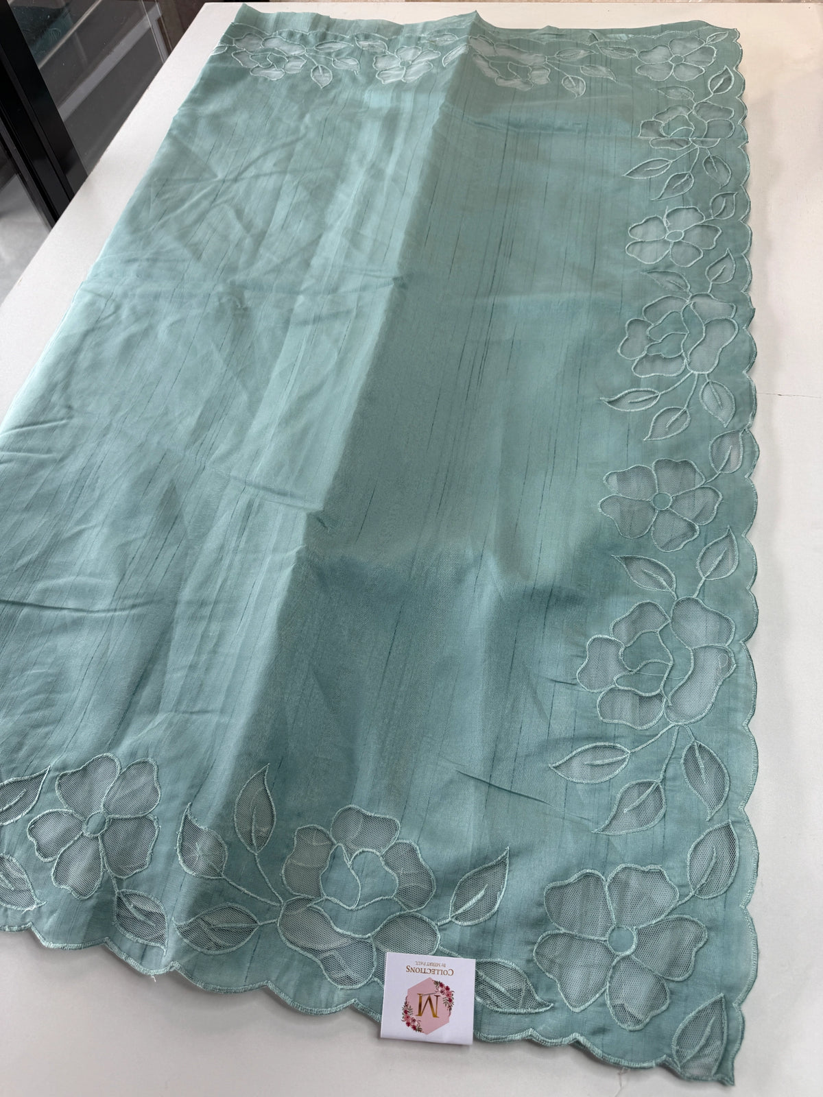 Slub Silk Saree floral appliqué / 125EFS