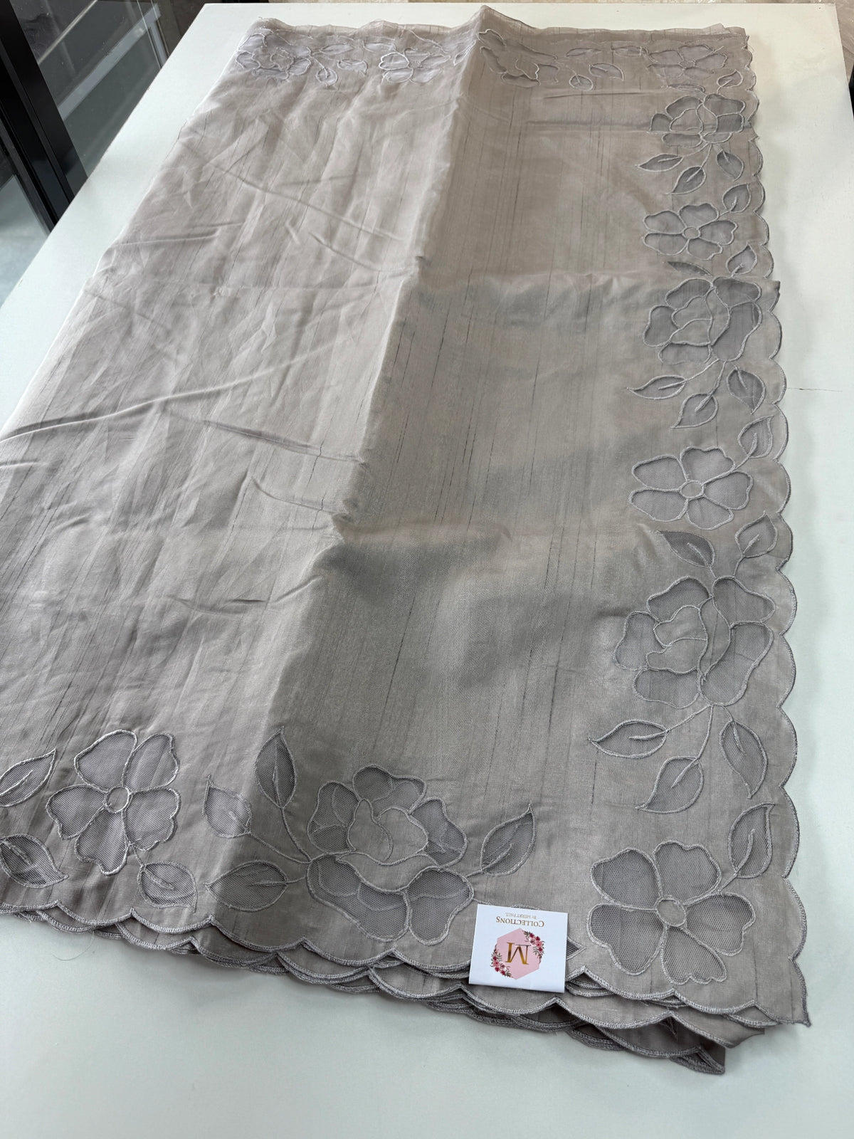 Slub Silk Saree floral appliqué / 125EFS