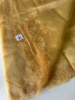 Crushed tissue with organza blend /CM051