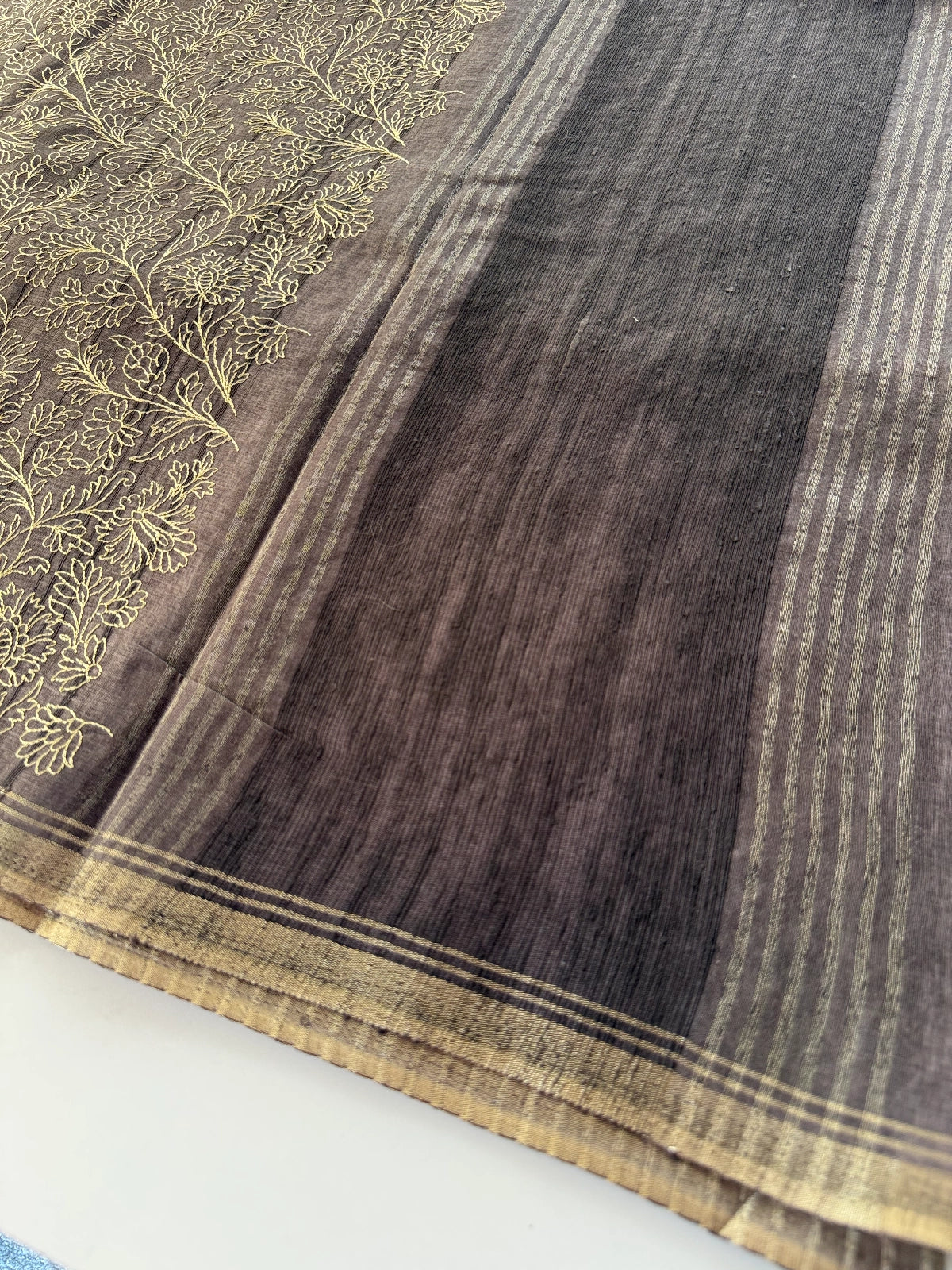 Semi Tussar Silk Saree / MD259