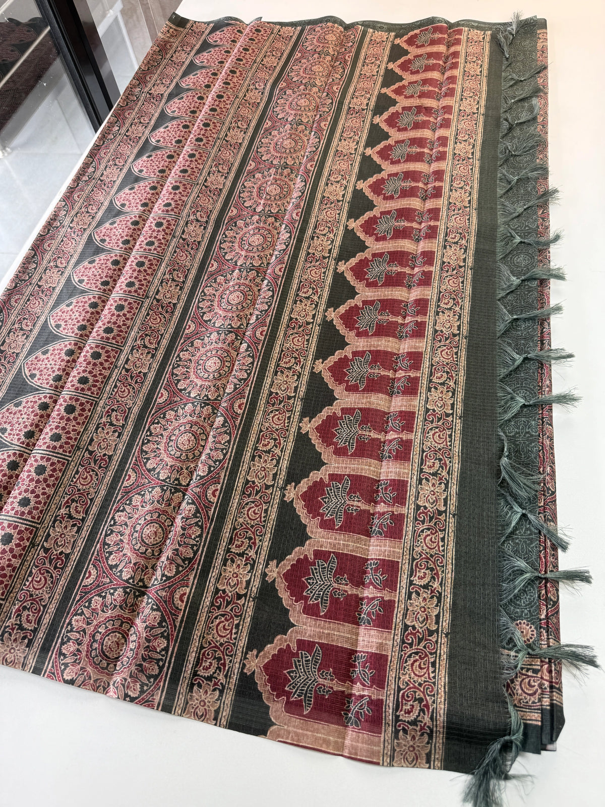 Kotta finished saree/ SR635