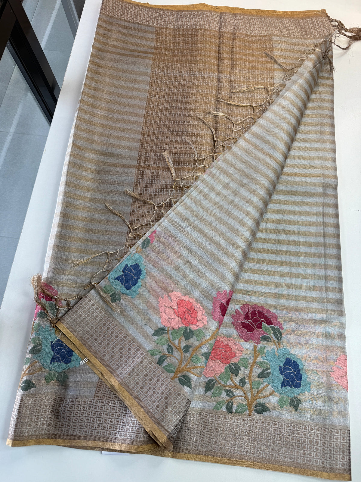 Tissue weaved Saree/ 268D