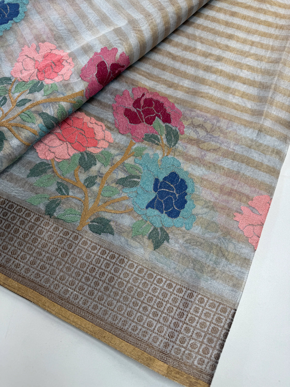 Tissue weaved Saree/ 268D