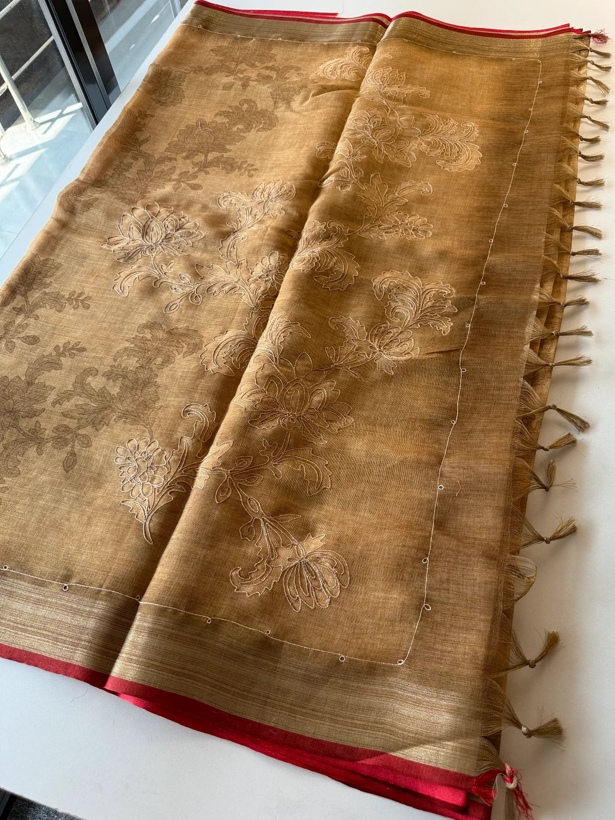 Tissue Linen Blend Saree / 1568