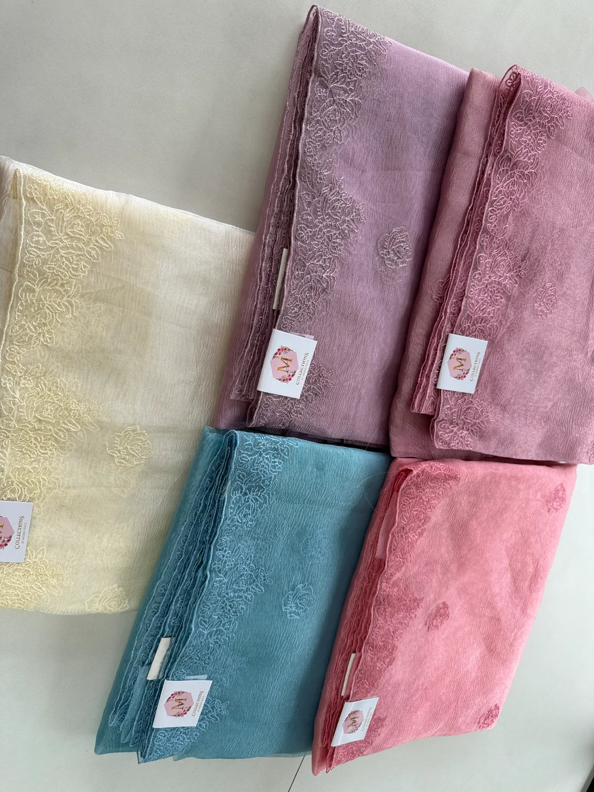 Crushed tissue with organza blend /CM051