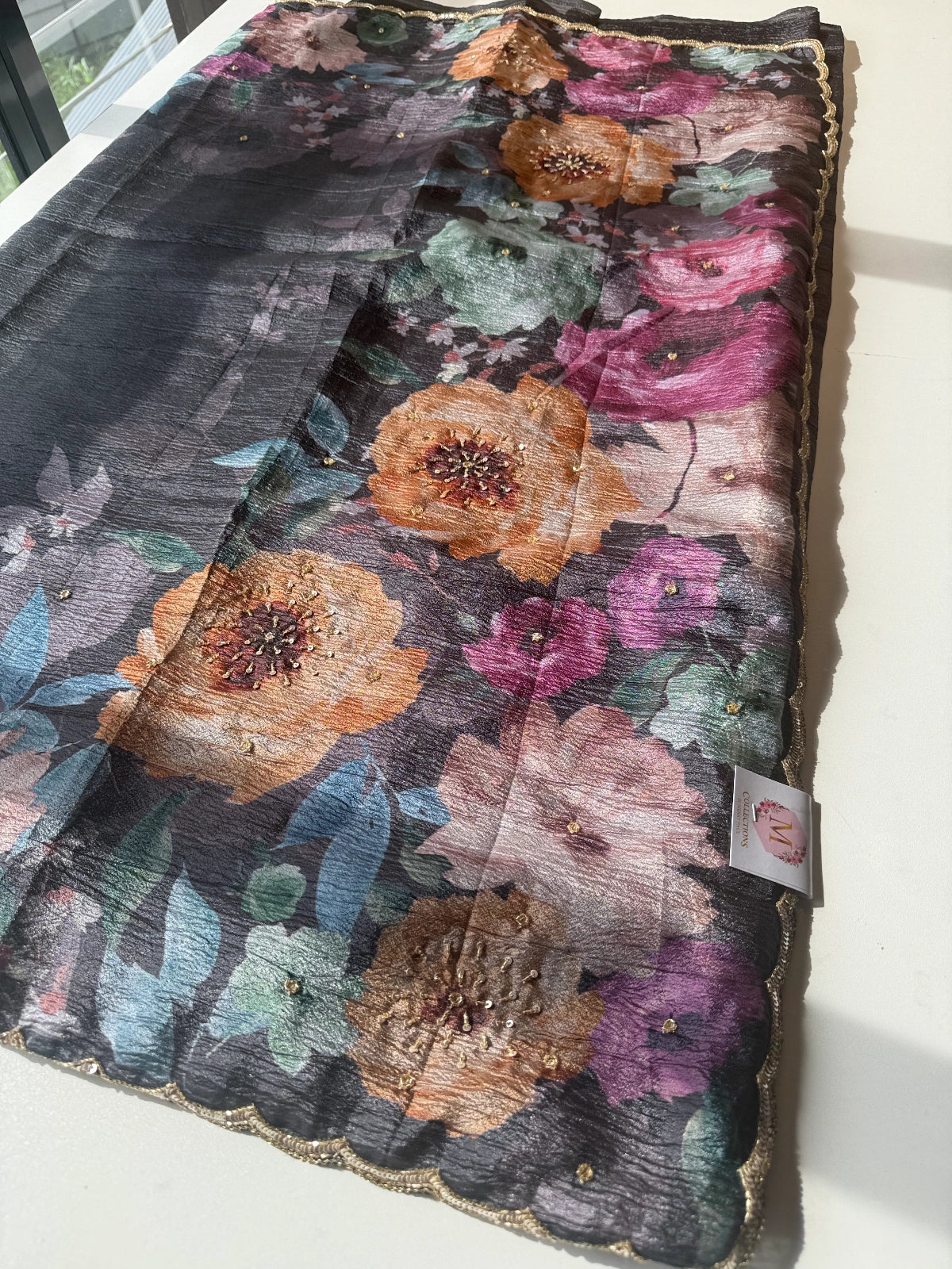 Crushed crape floral / A172