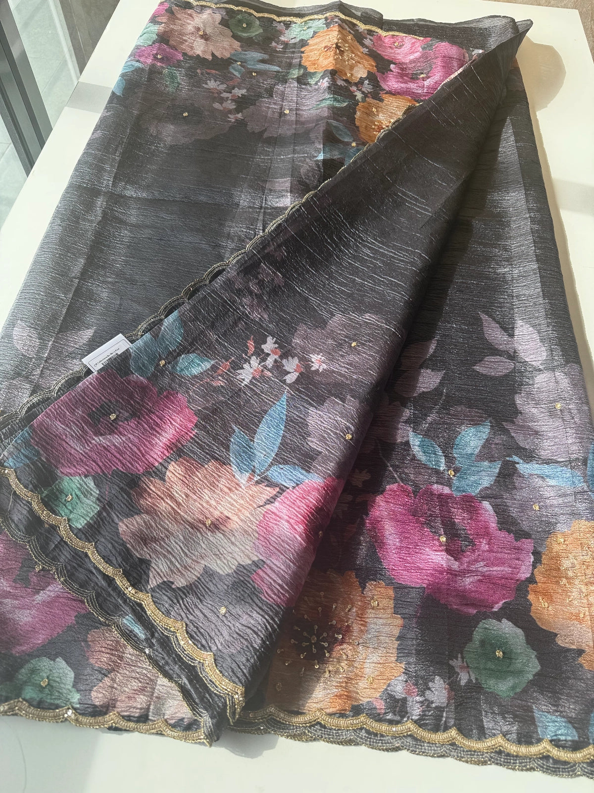 Crushed crape floral / A172