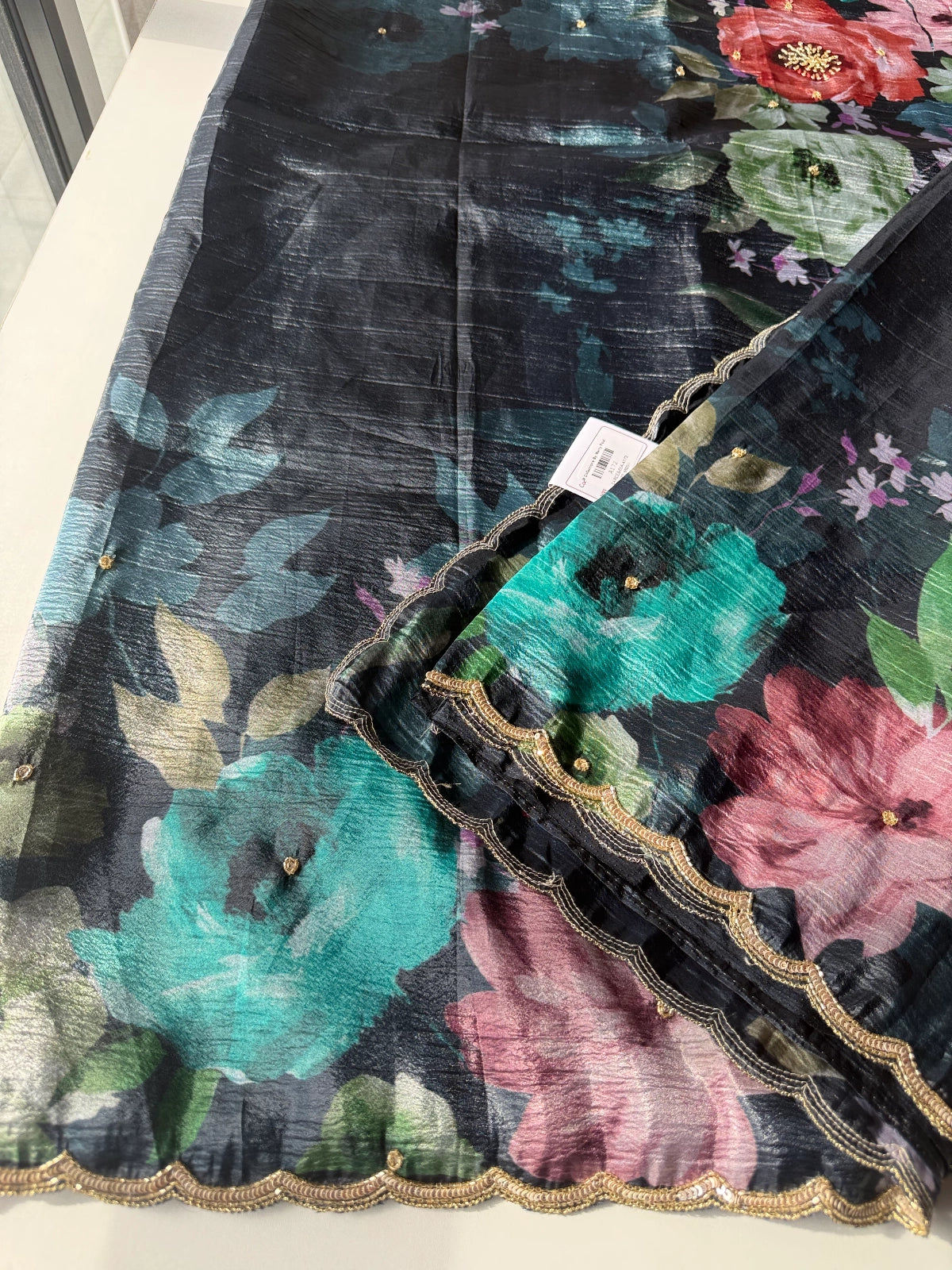 Crushed crape floral / A172