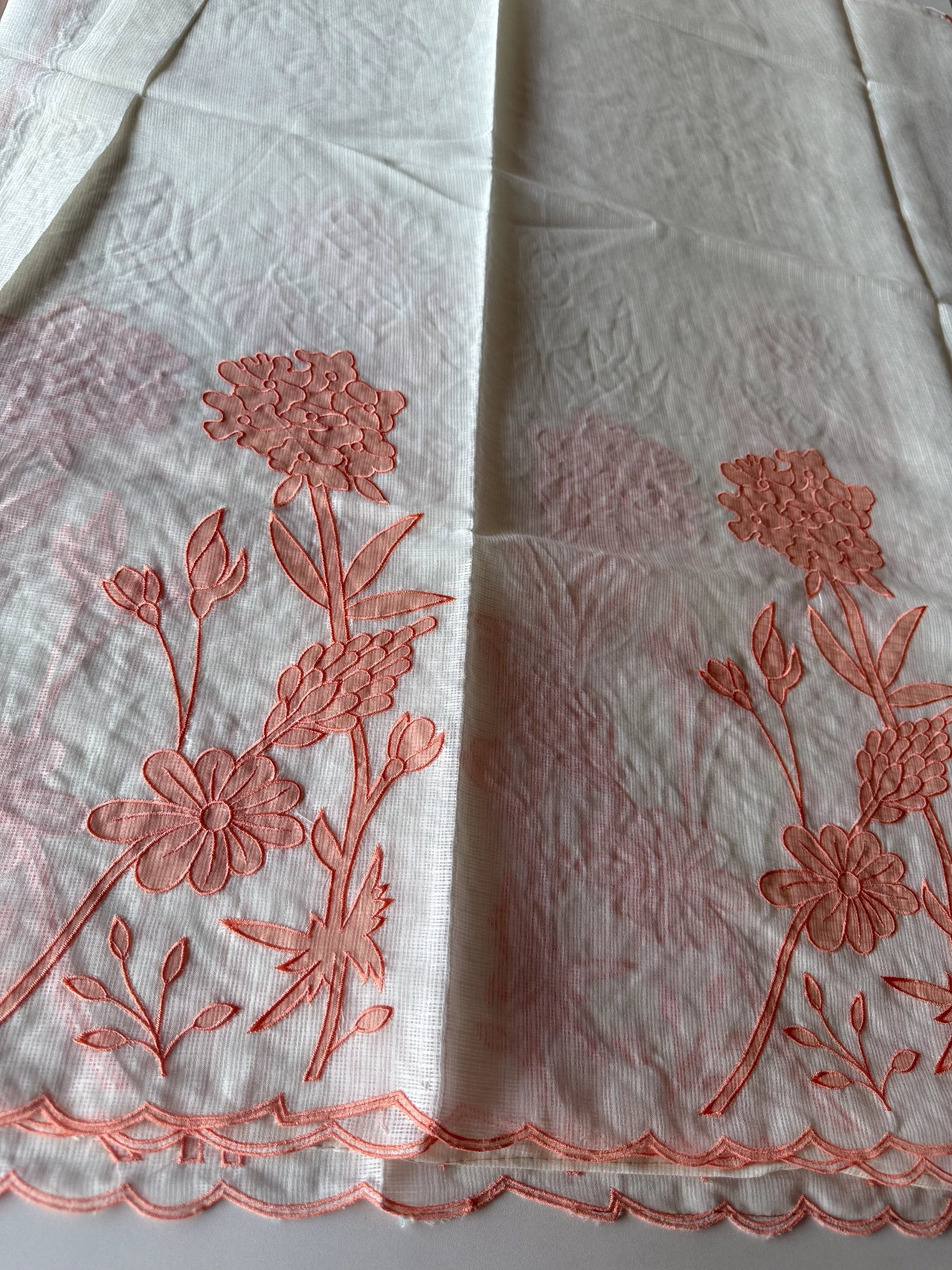 Silky kotta Appliqué worked Saree/ 4410