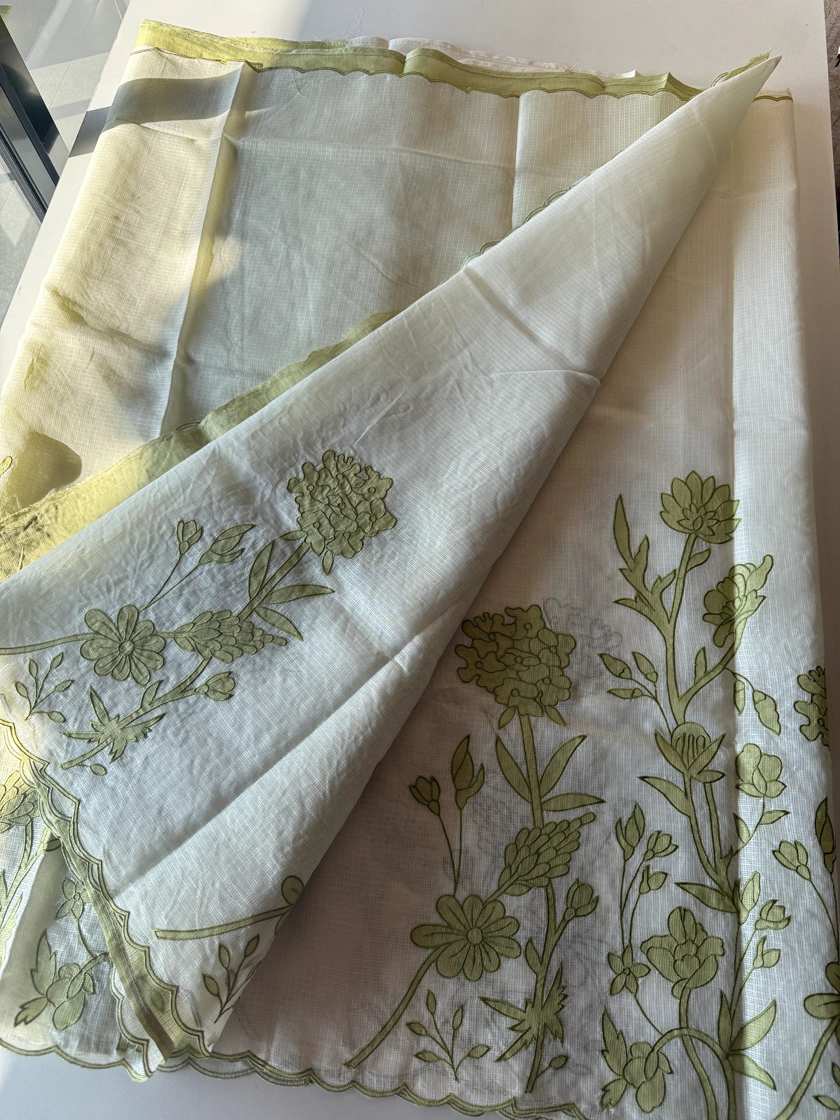 Silky kotta Appliqué worked Saree/ 4410