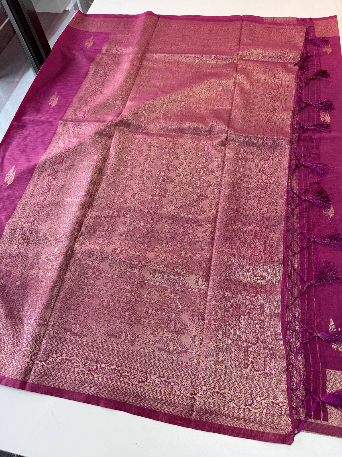 Semi silk Banarasi weaved saree/JFS55