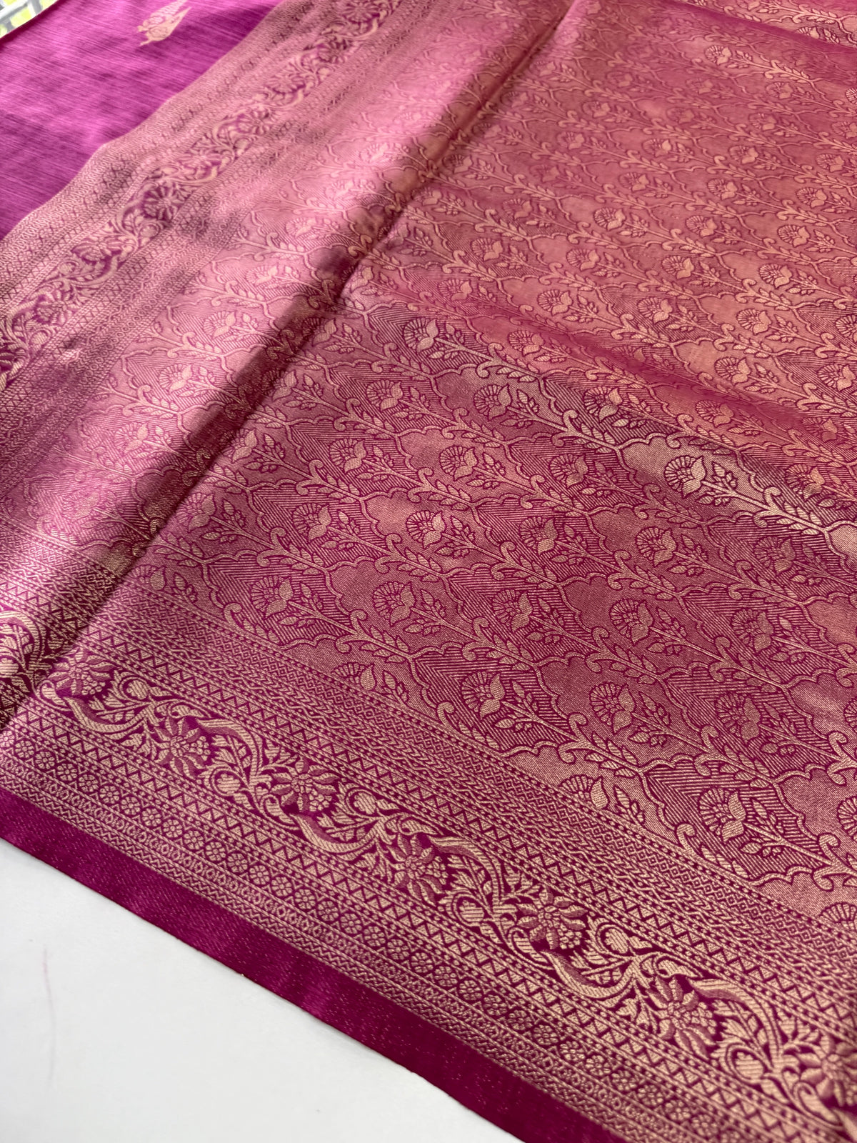Semi silk Banarasi weaved saree/JFS55