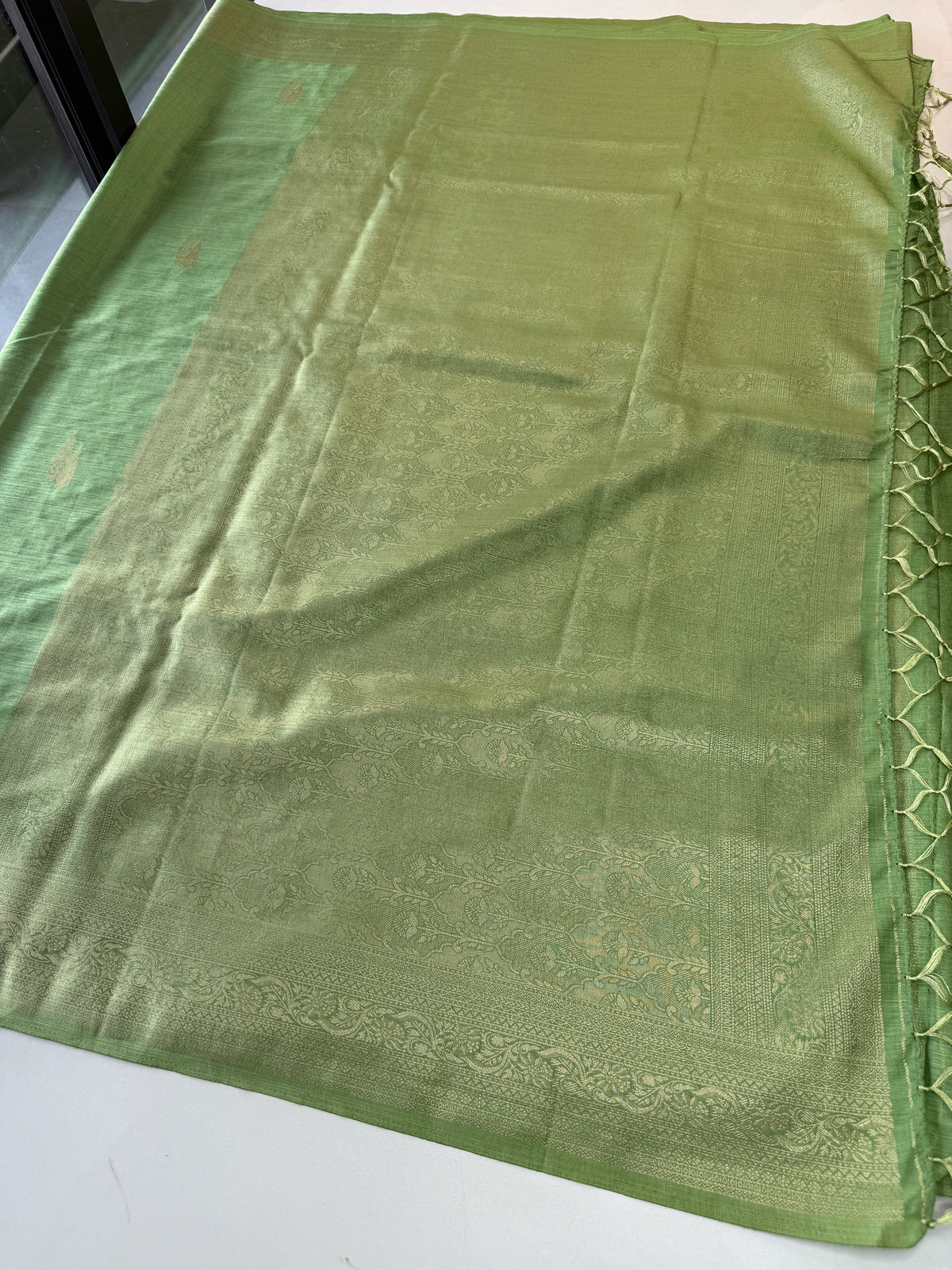 Semi silk Banarasi weaved saree/JFS55