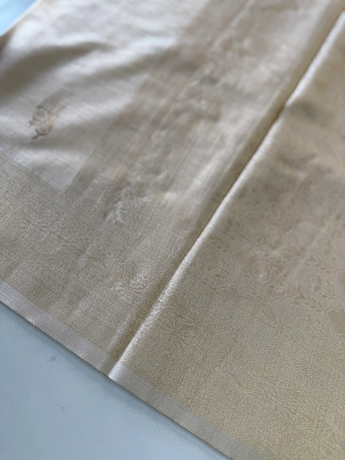 Semi silk Banarasi weaved saree/JFS55