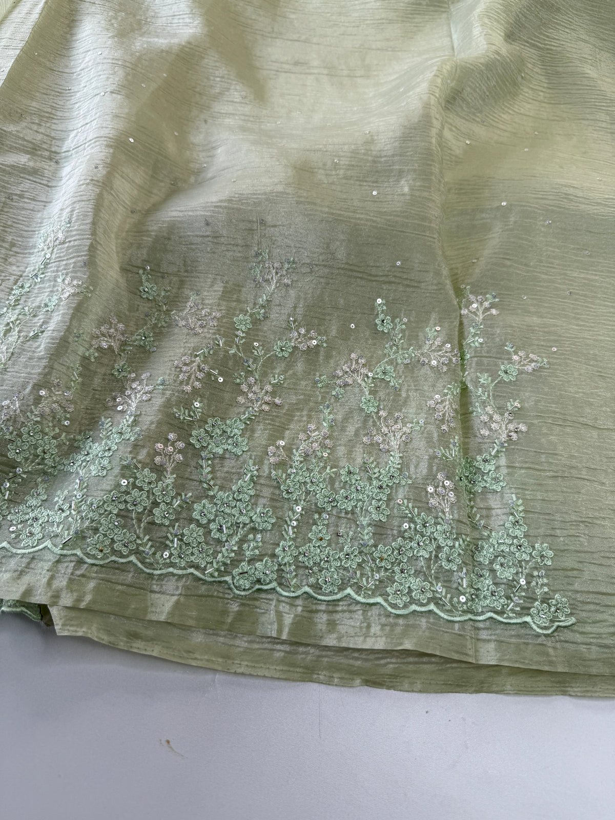 Crushed Crape Saree/ HW456