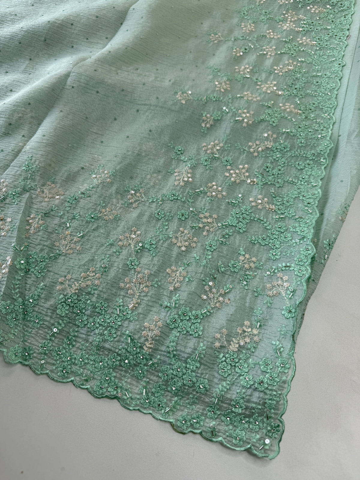Crushed Crape Saree/ HW456