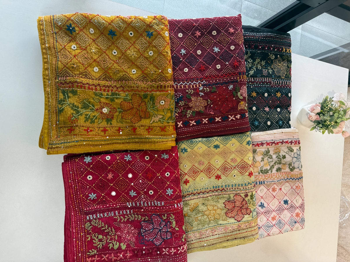 Crashed crape saree / MK069