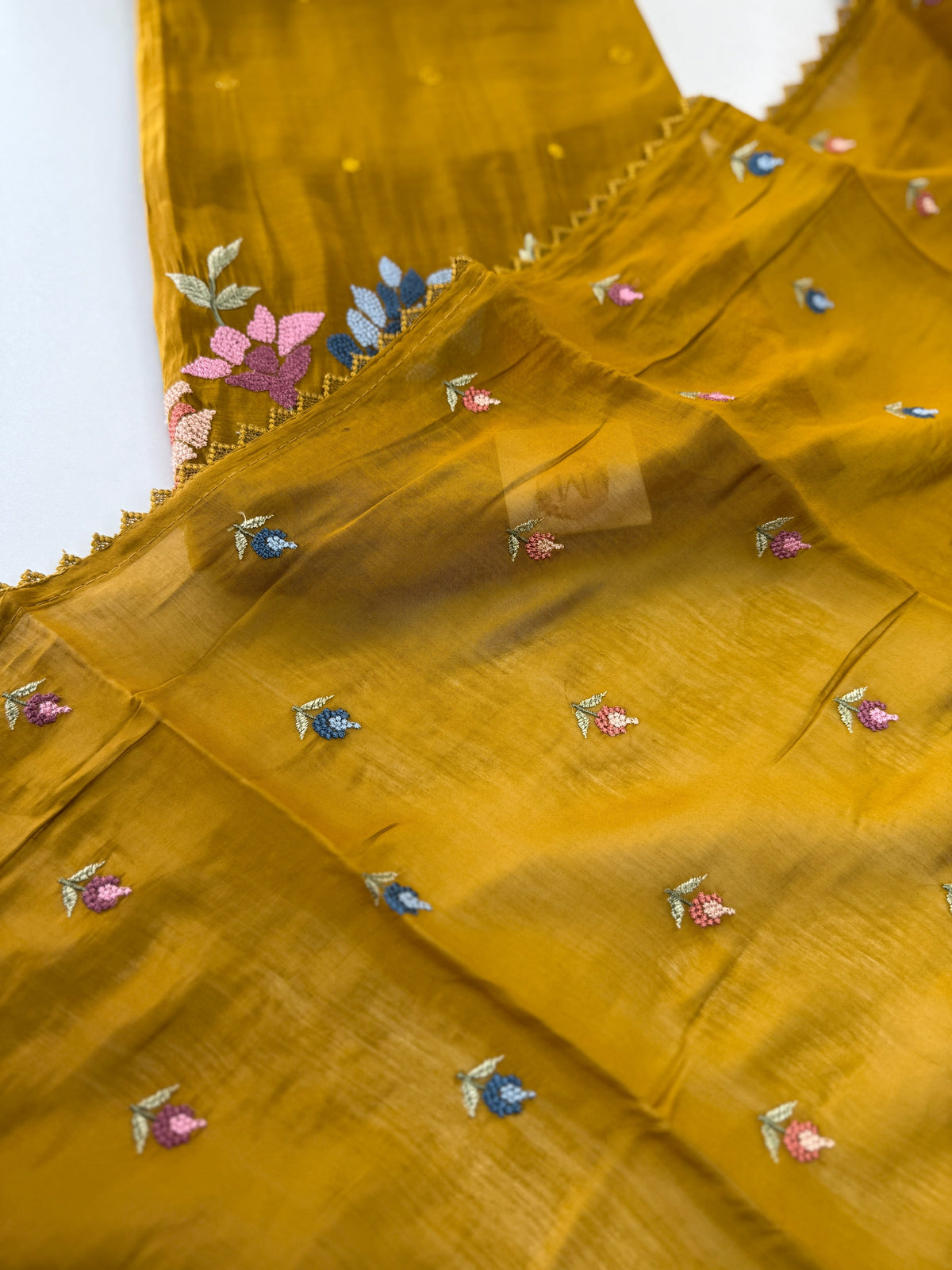 Chanderi blended unstitched salwar set / NC129