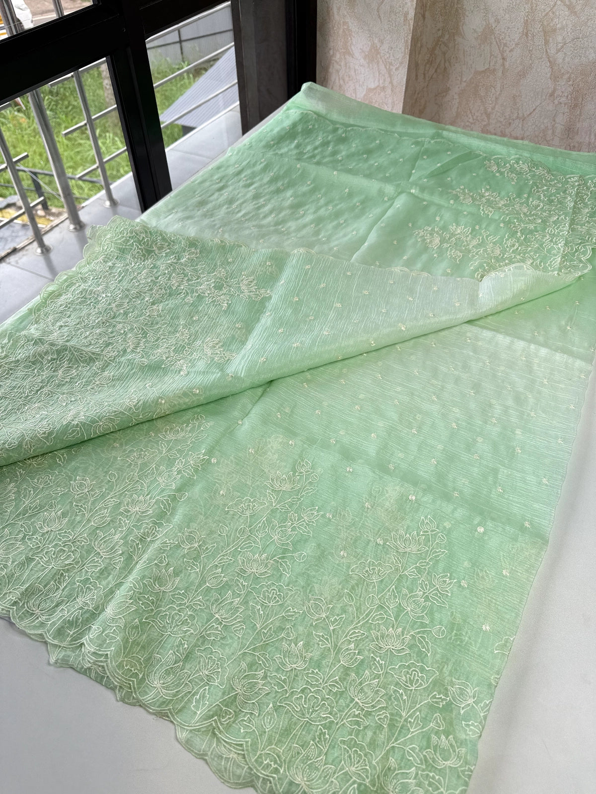 Crushed Crape /BL843