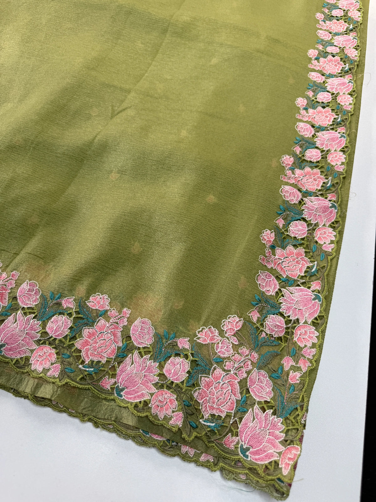 Crushed crape saree / SA7960