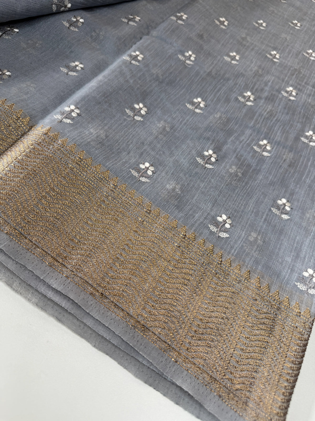 Slub Silk Saree / LEM54