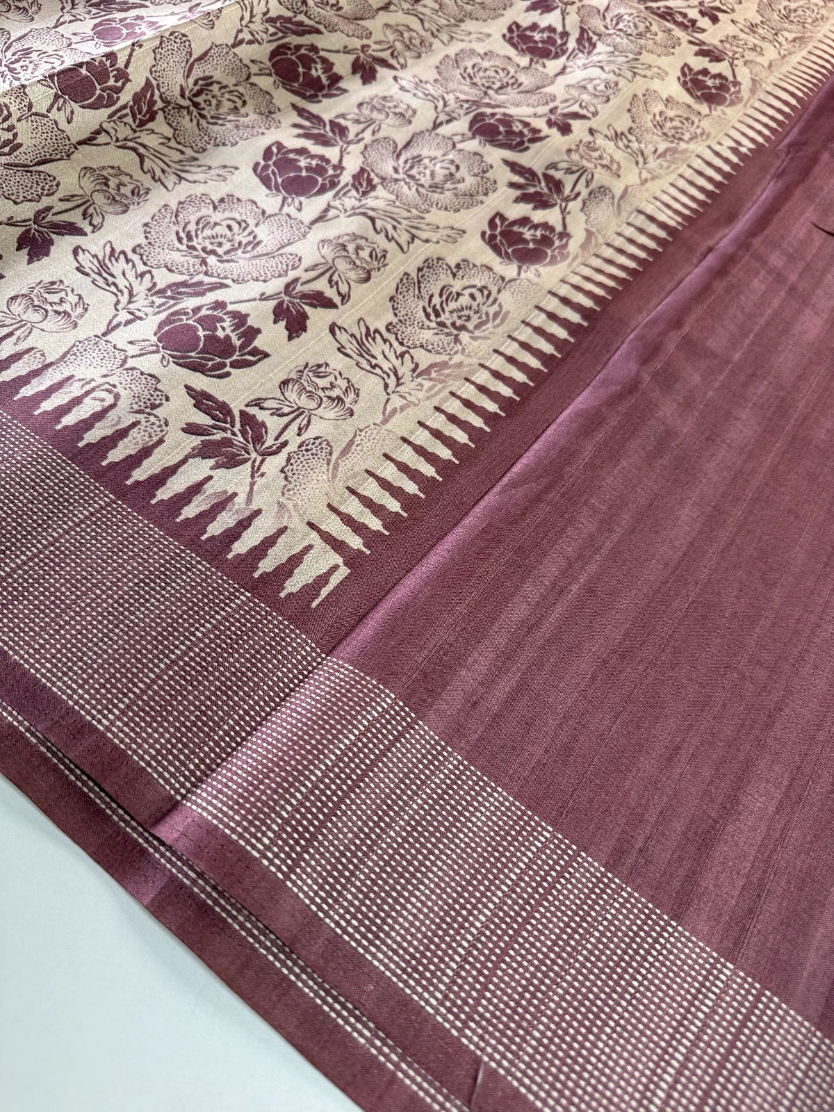 Semi Silk Saree / 1175