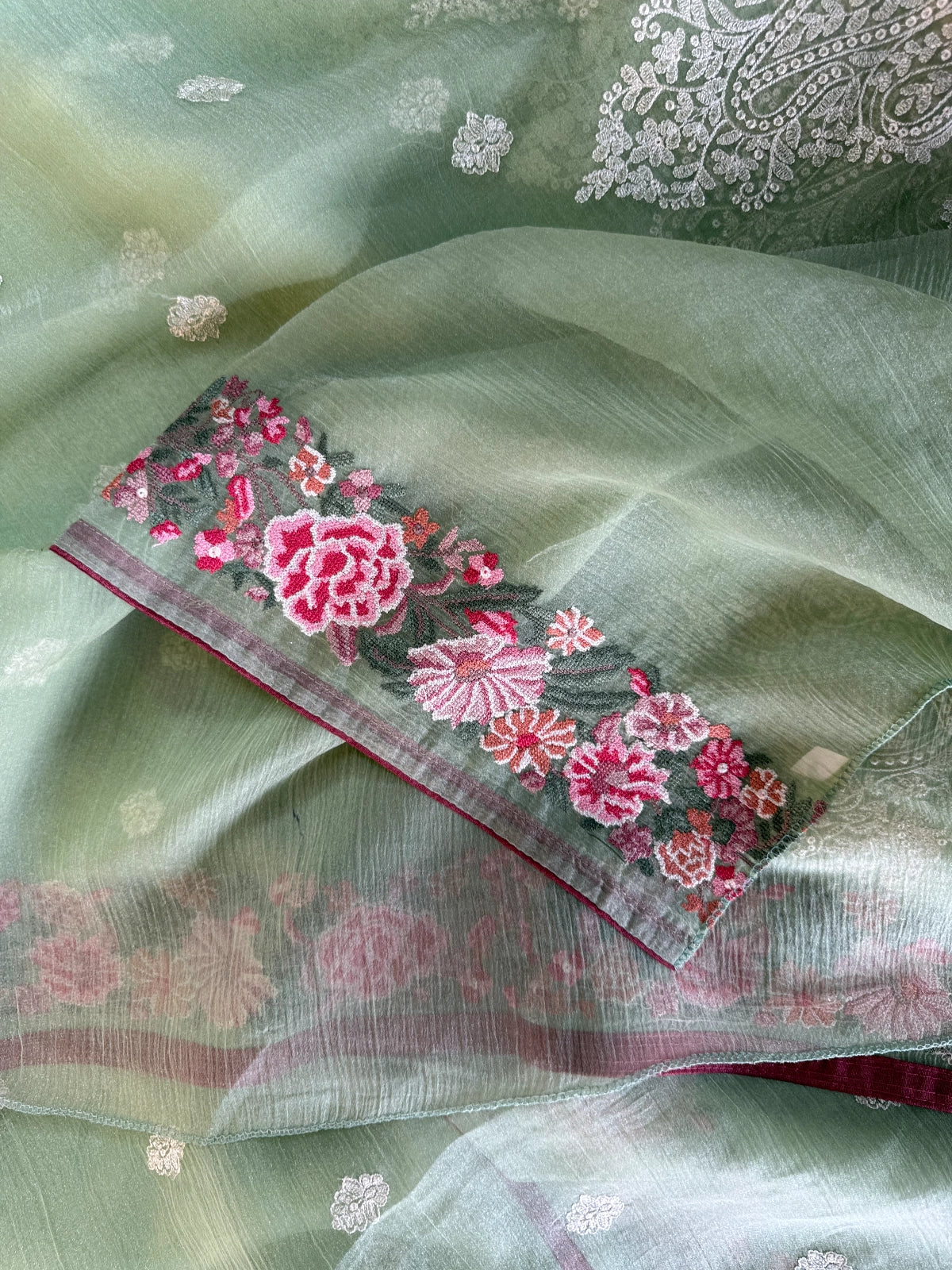 Crushed Premium crape saree/ SC222