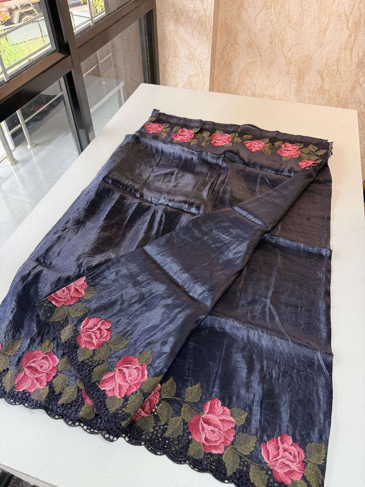 Crushed Oragnza Saree / SC8129