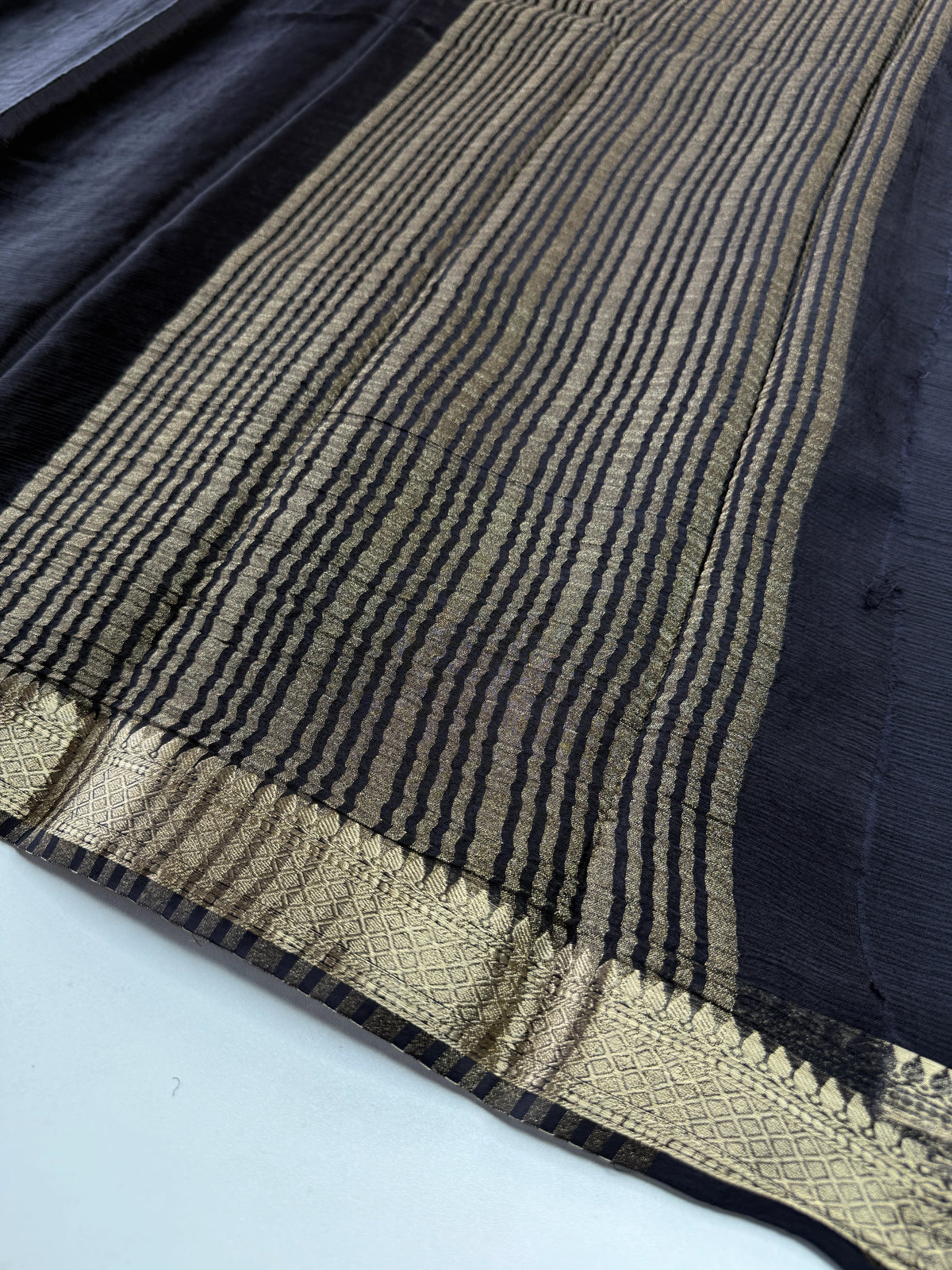 Chinon satin saree/VCD55