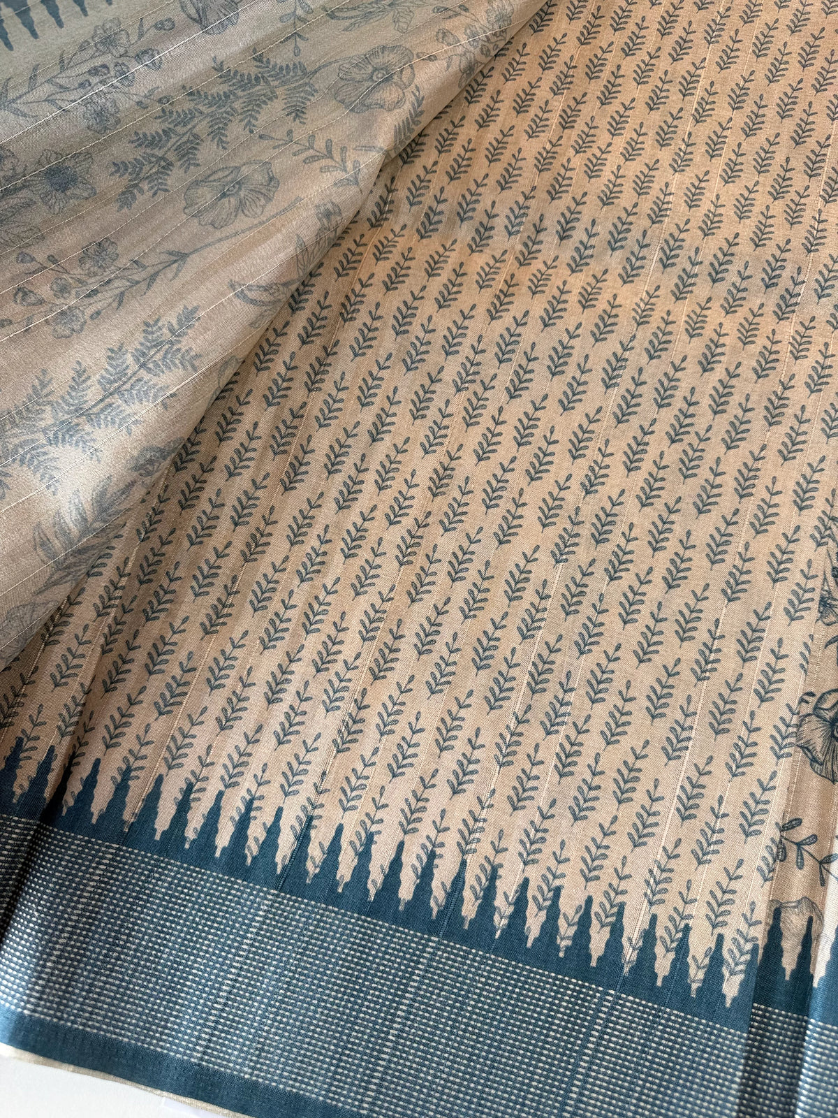 Semi Silk Saree / 1175