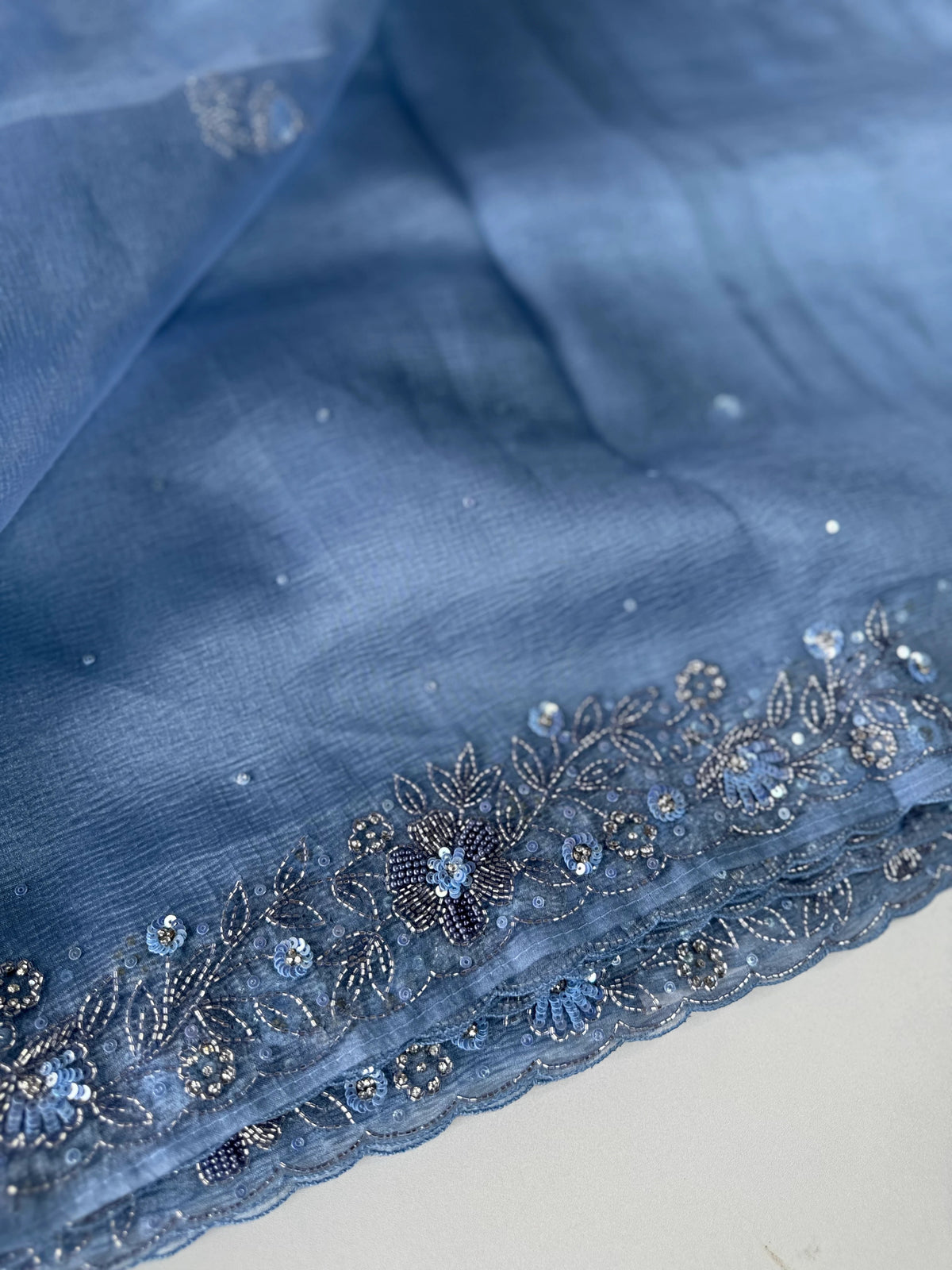 Crushed Tissue / HW129