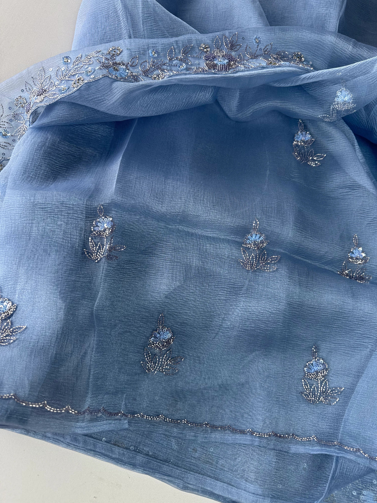 Crushed Tissue / HW129