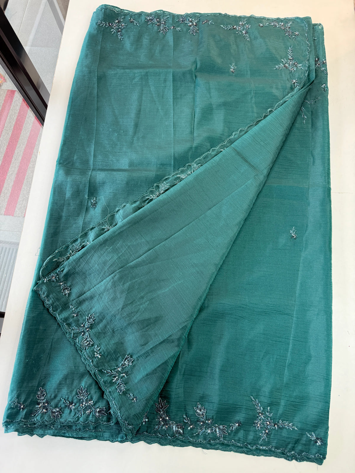 Crushed crape saree/HW324
