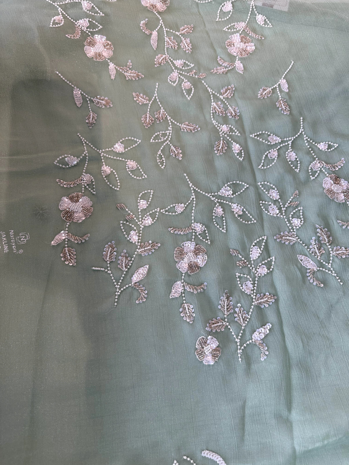 Chiffon Saree with Handowrk /Bj3140