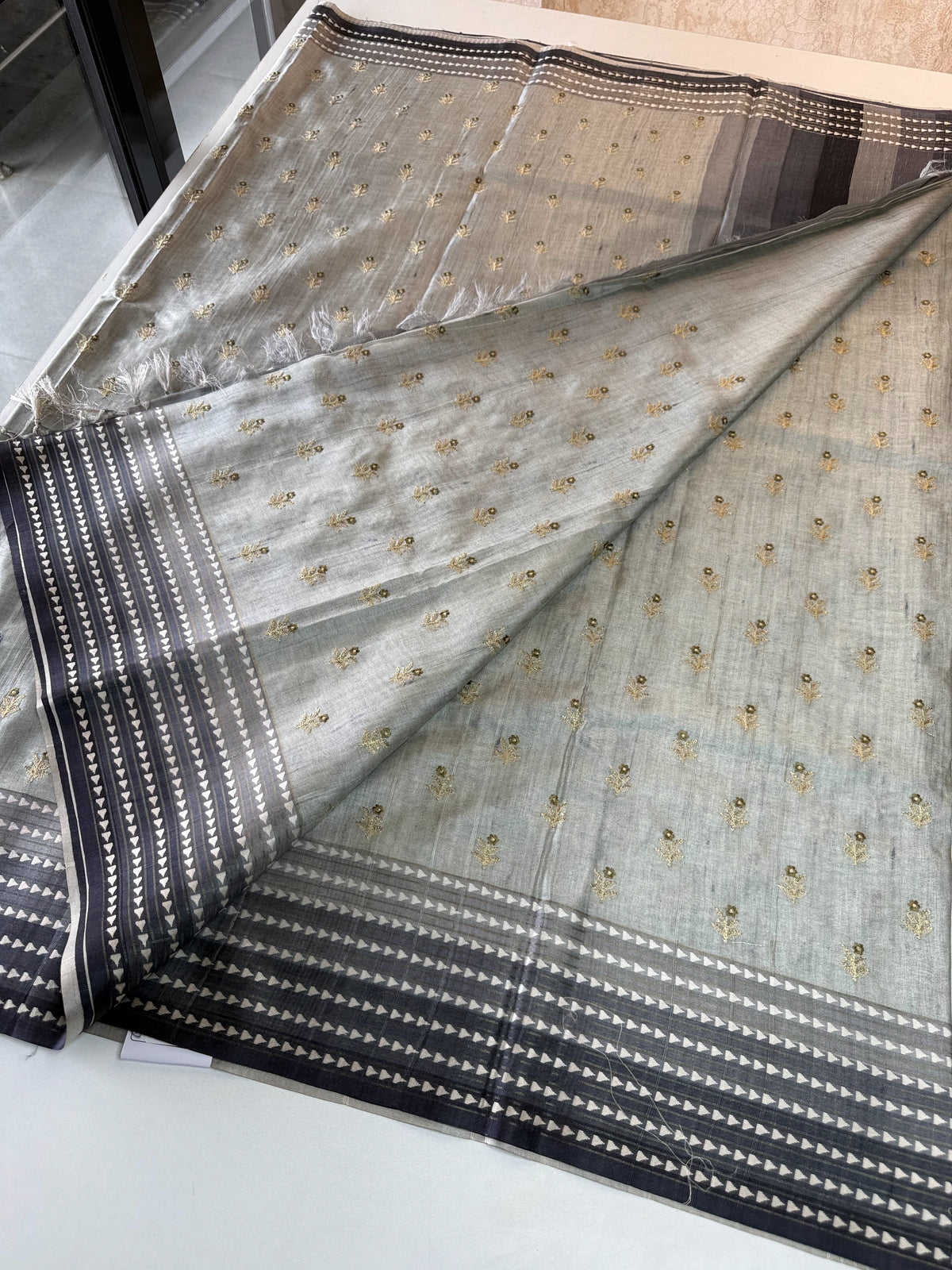 Soft seminTussar Silk Saree /MD373