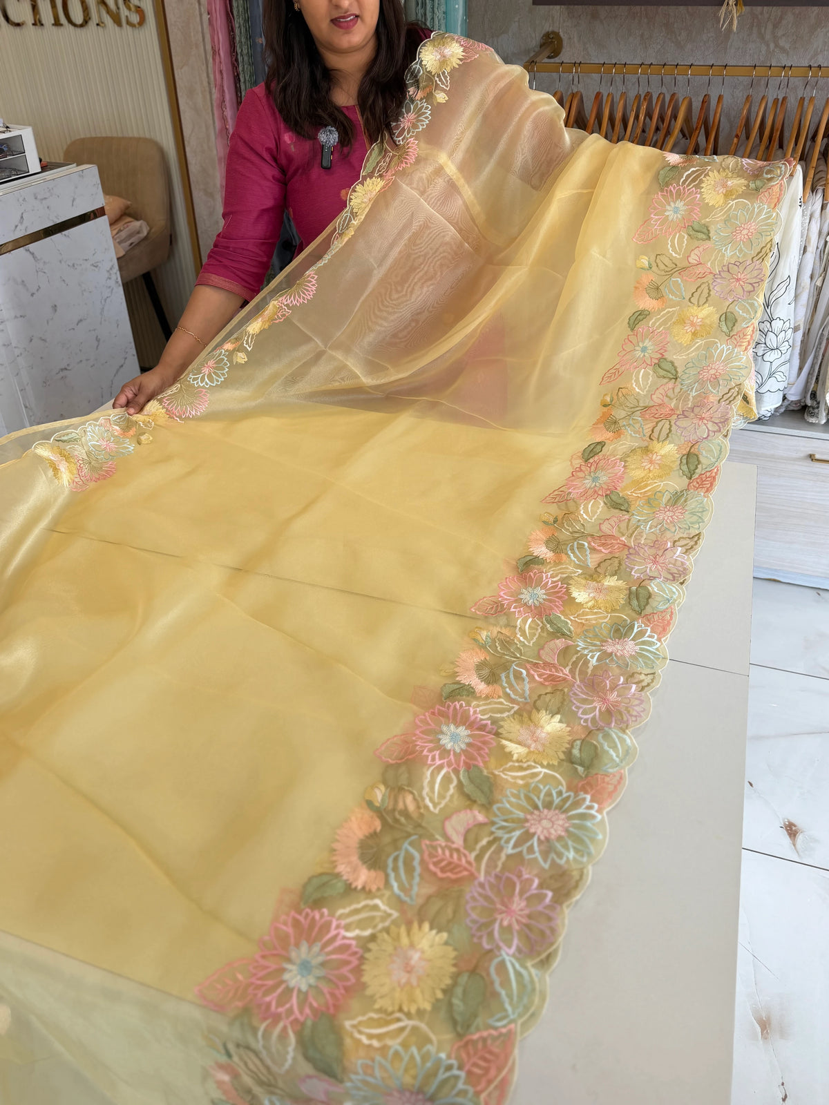 Glass organza Saree/ 155G