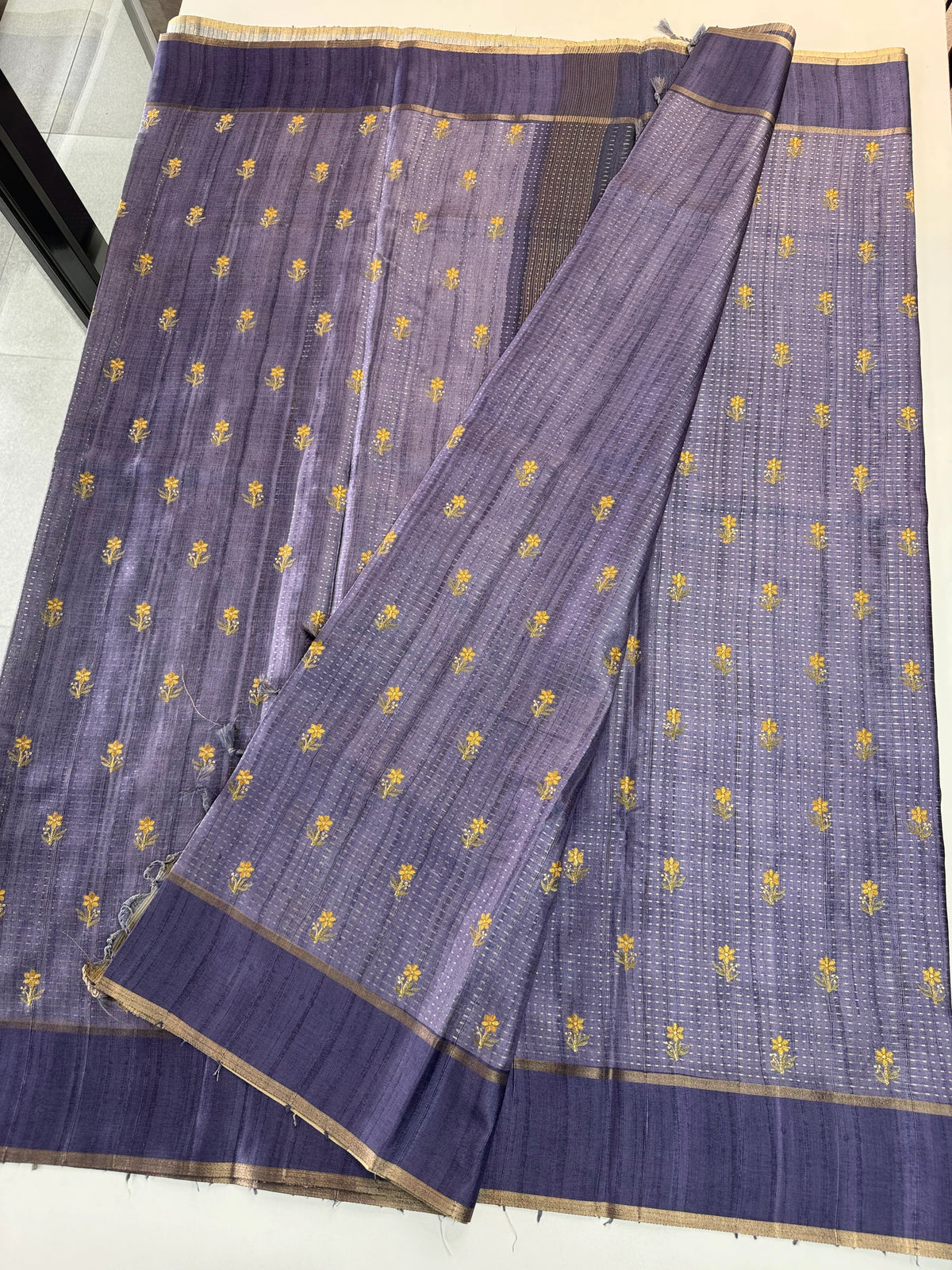 Soft semi Tussar / FG402