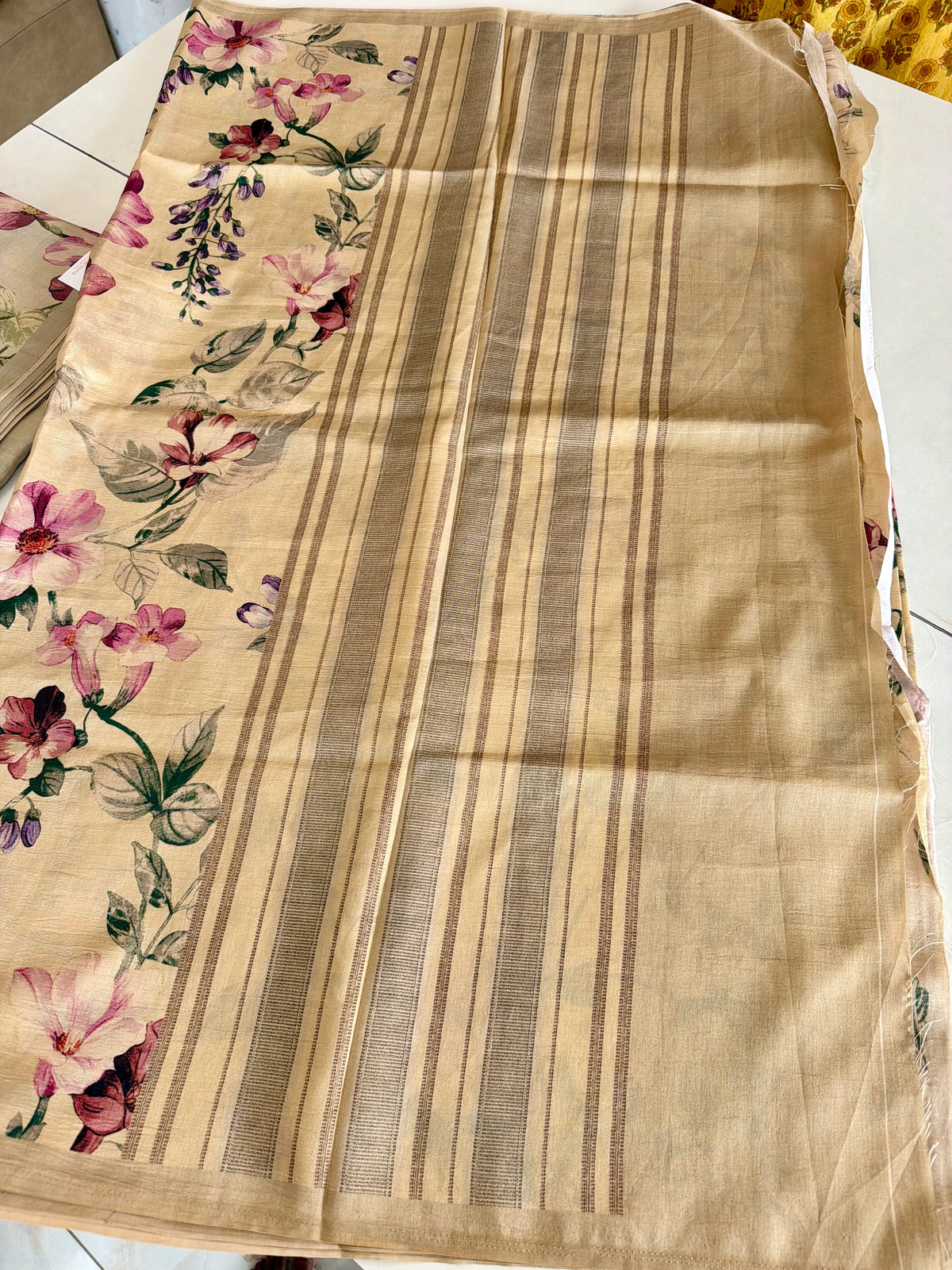 Soft flowy silk saree/ AA75 (1)