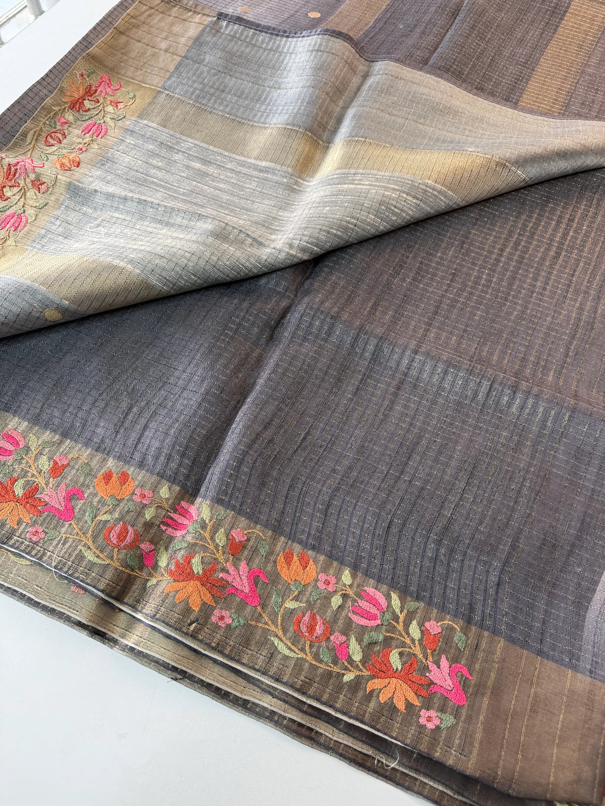 Soft semi Tussar/188C