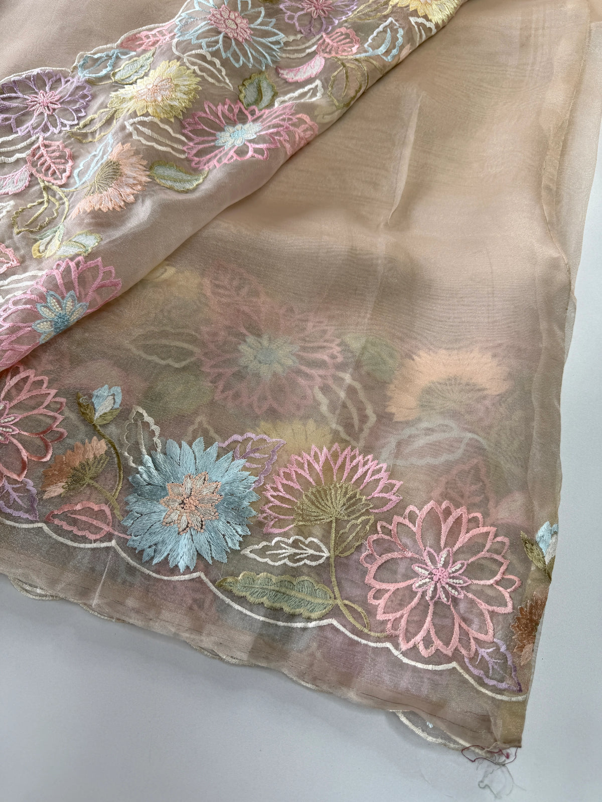 Glass organza Saree/ 155G