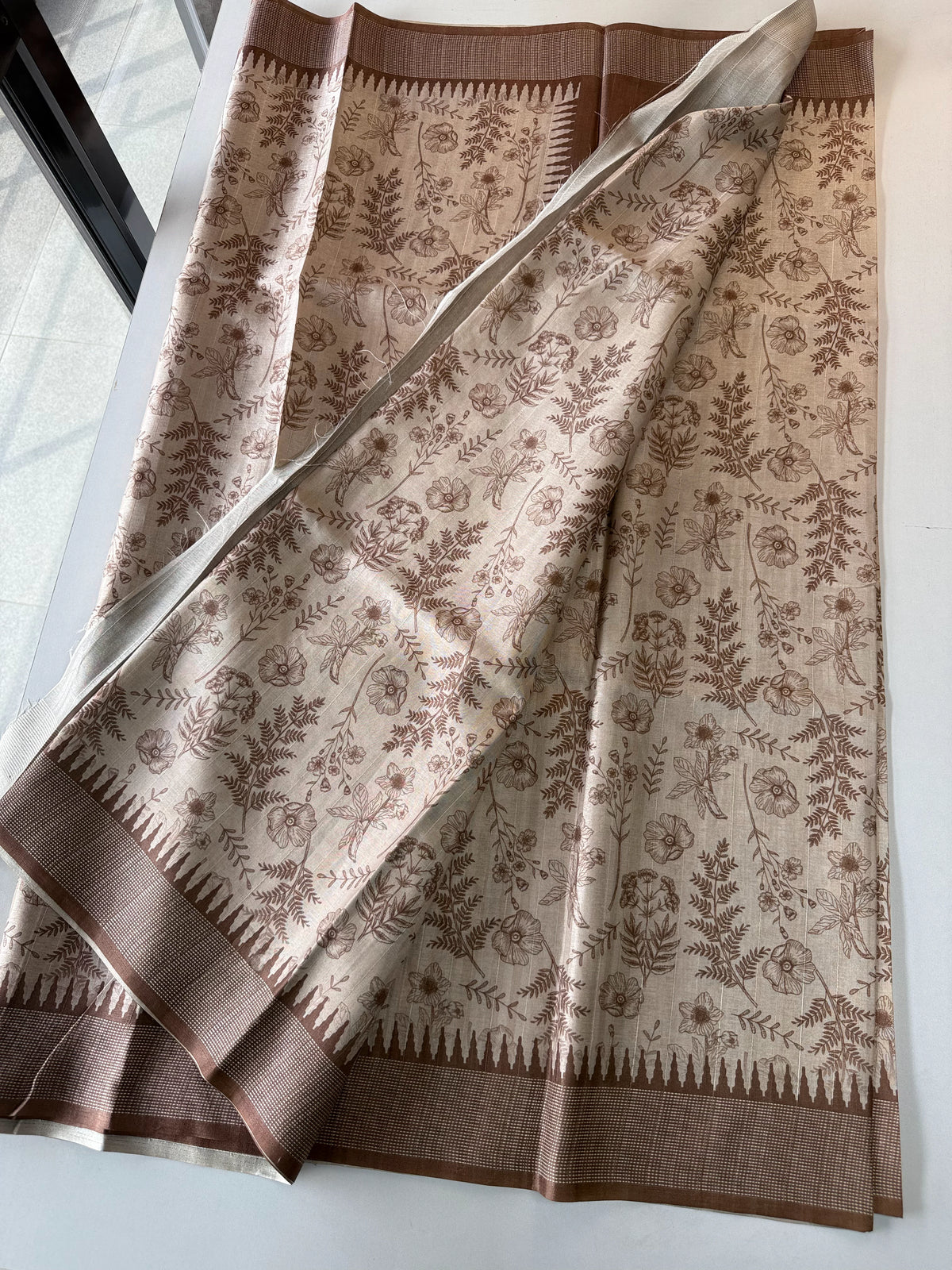 Semi Silk Saree / 1175