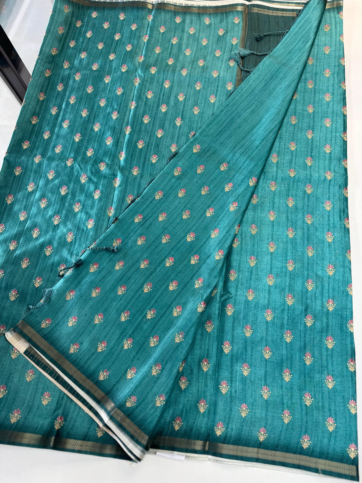 Soft Semi Tussar Saree / FG381