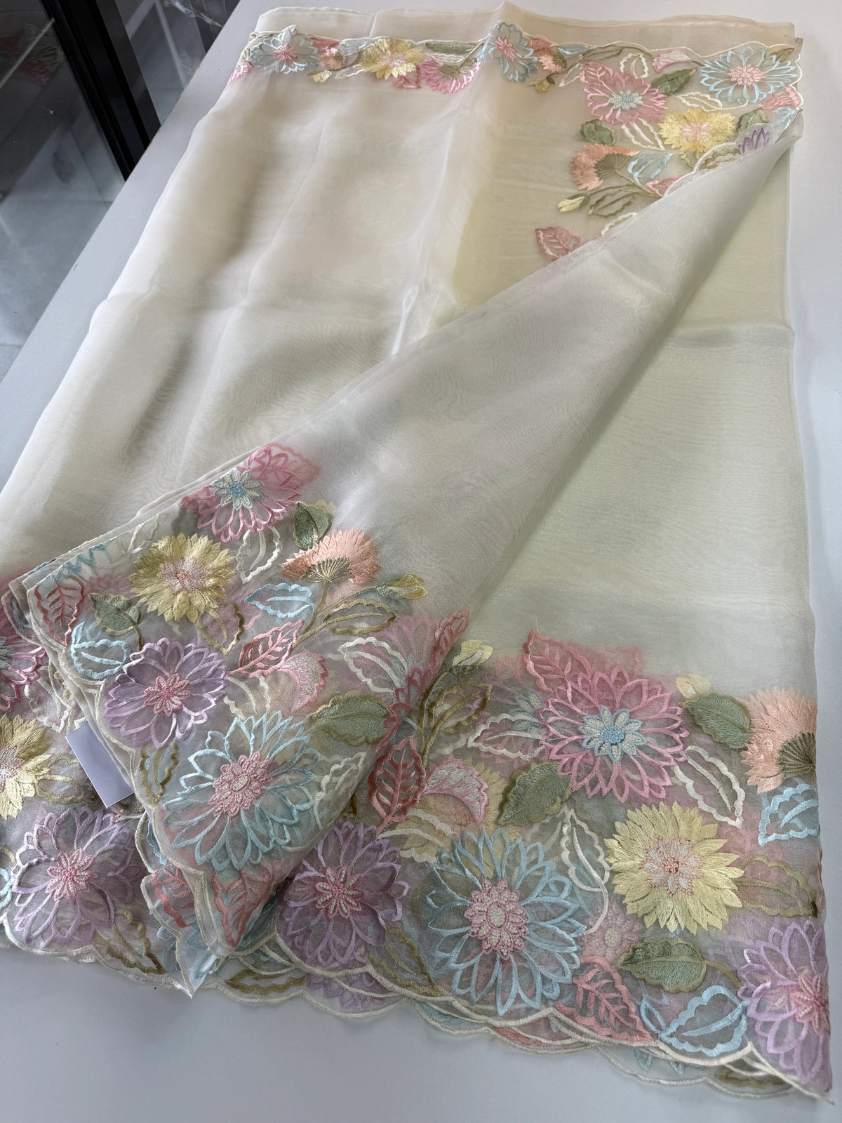 Glass organza Saree/ 155G