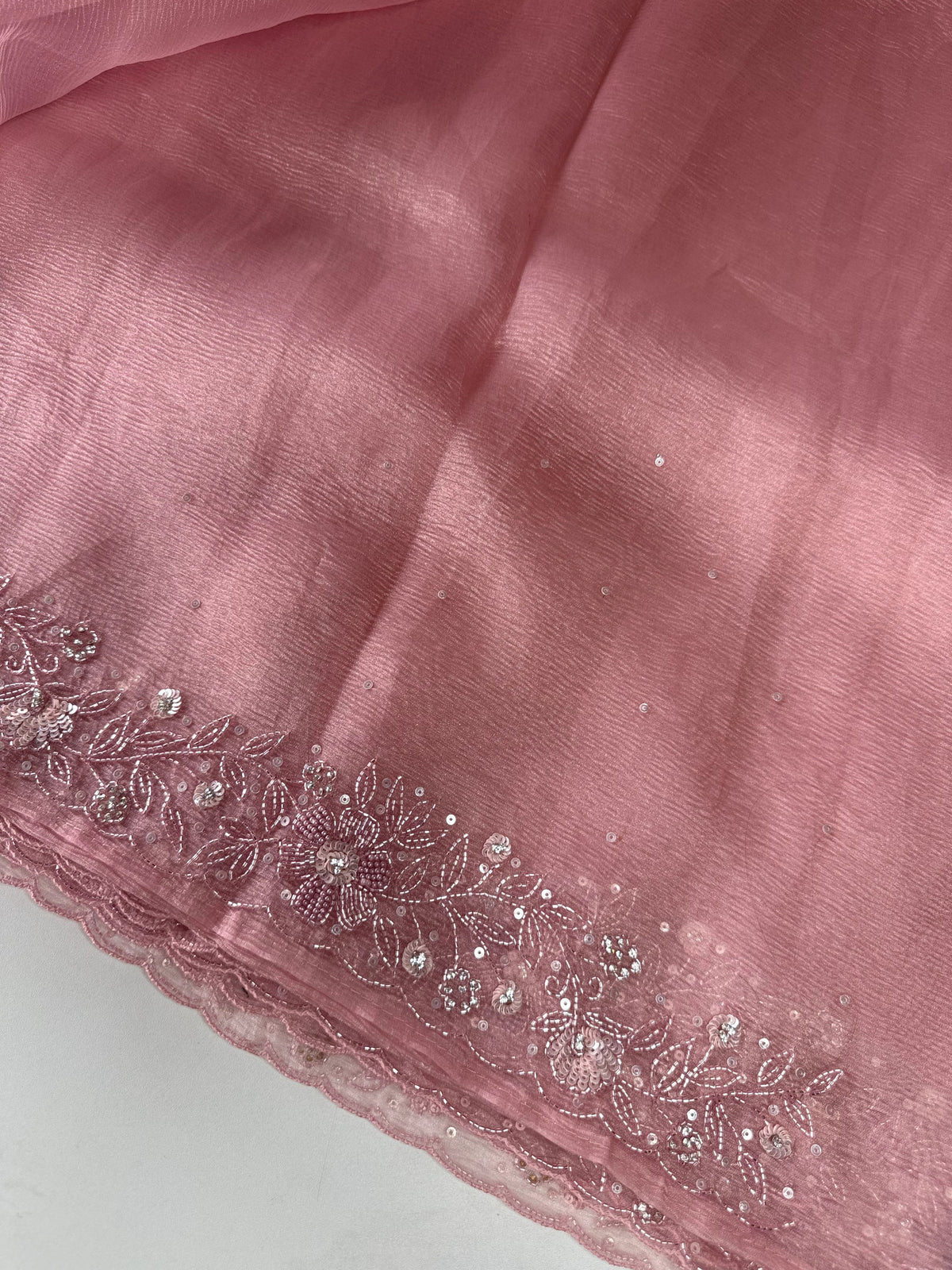 Crushed Tissue / HW129