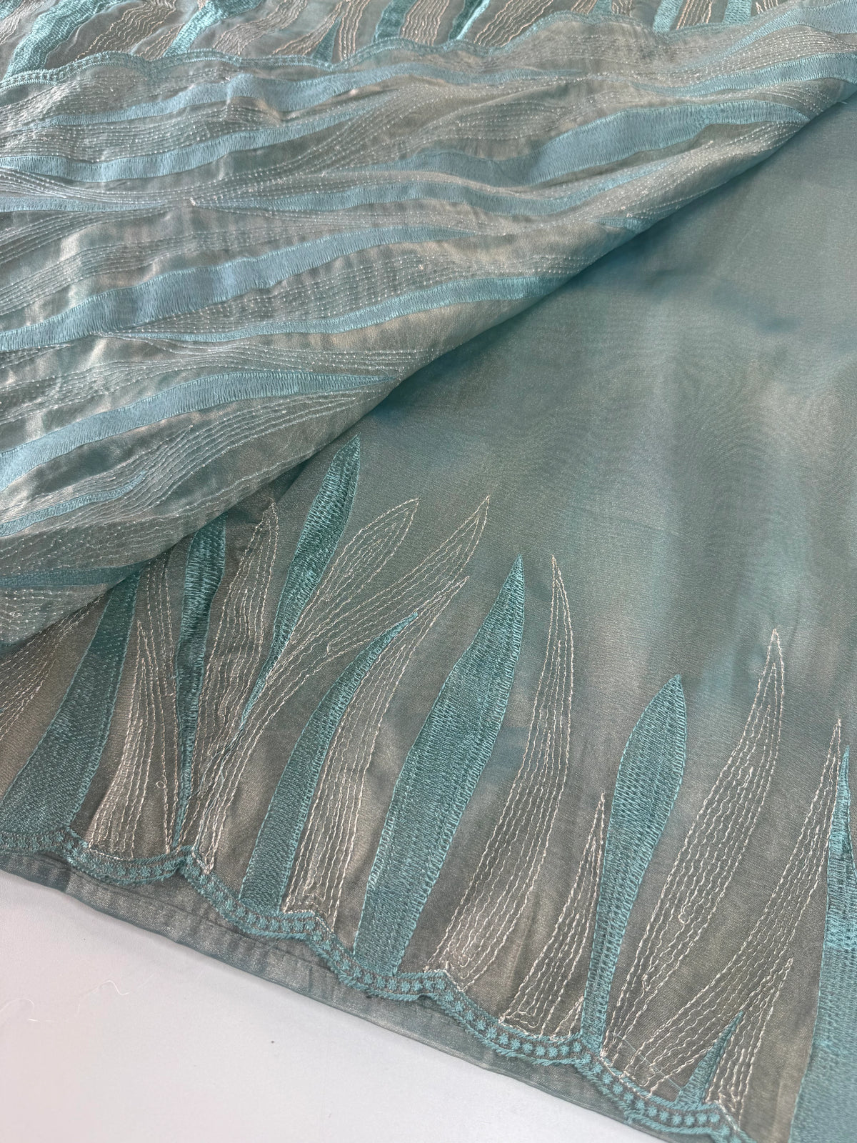 Shimmer Georgette(organza blend )Saree / CW349